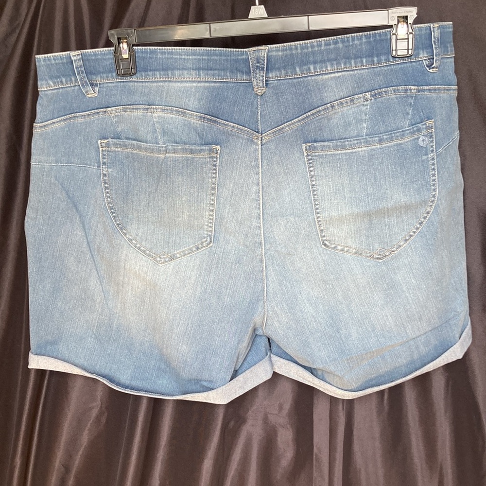 Democracy ab solution jean short denim short w slimming panel distressed 22W - Picture 11 of 17